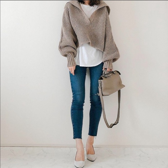 Zara Cropped Knit Sweater - Picture 4 of 15